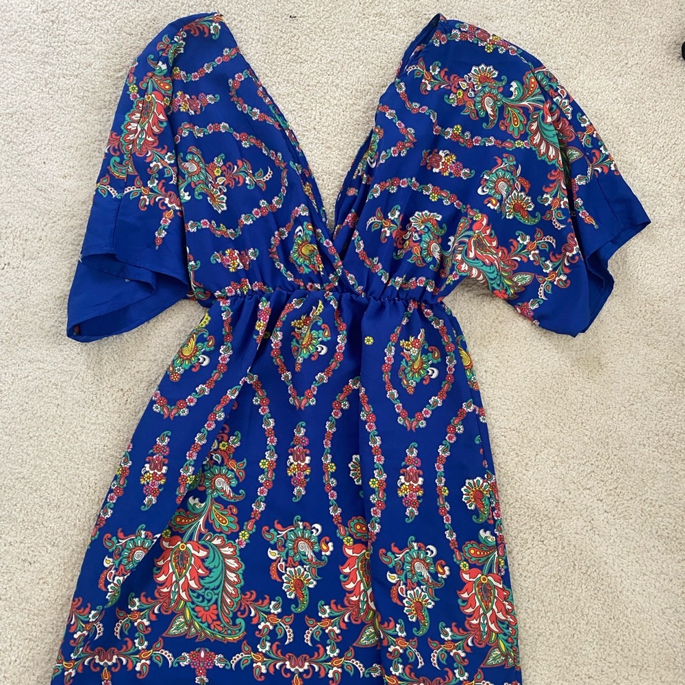 Francesca’s deep V mini dress size L